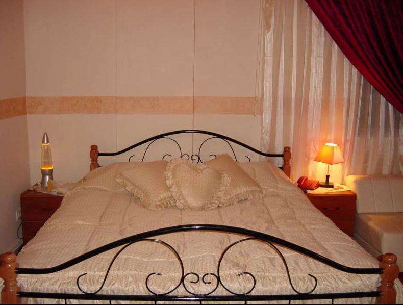 Hotel And Residence King George Byblos Quarto foto
